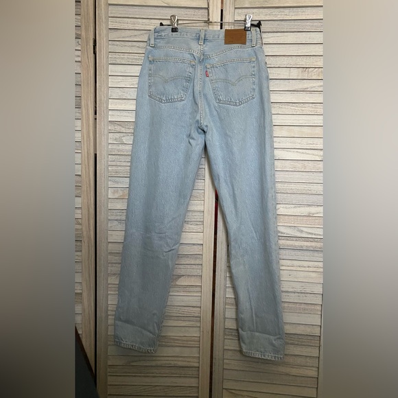 Levi’s 501 Jeans - Picture 2 of 5